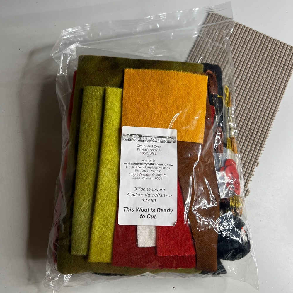 Winterberry Cabin O Tannenbaum Woolens Kit Ginger Sanchez Designs GSD110 Wool
